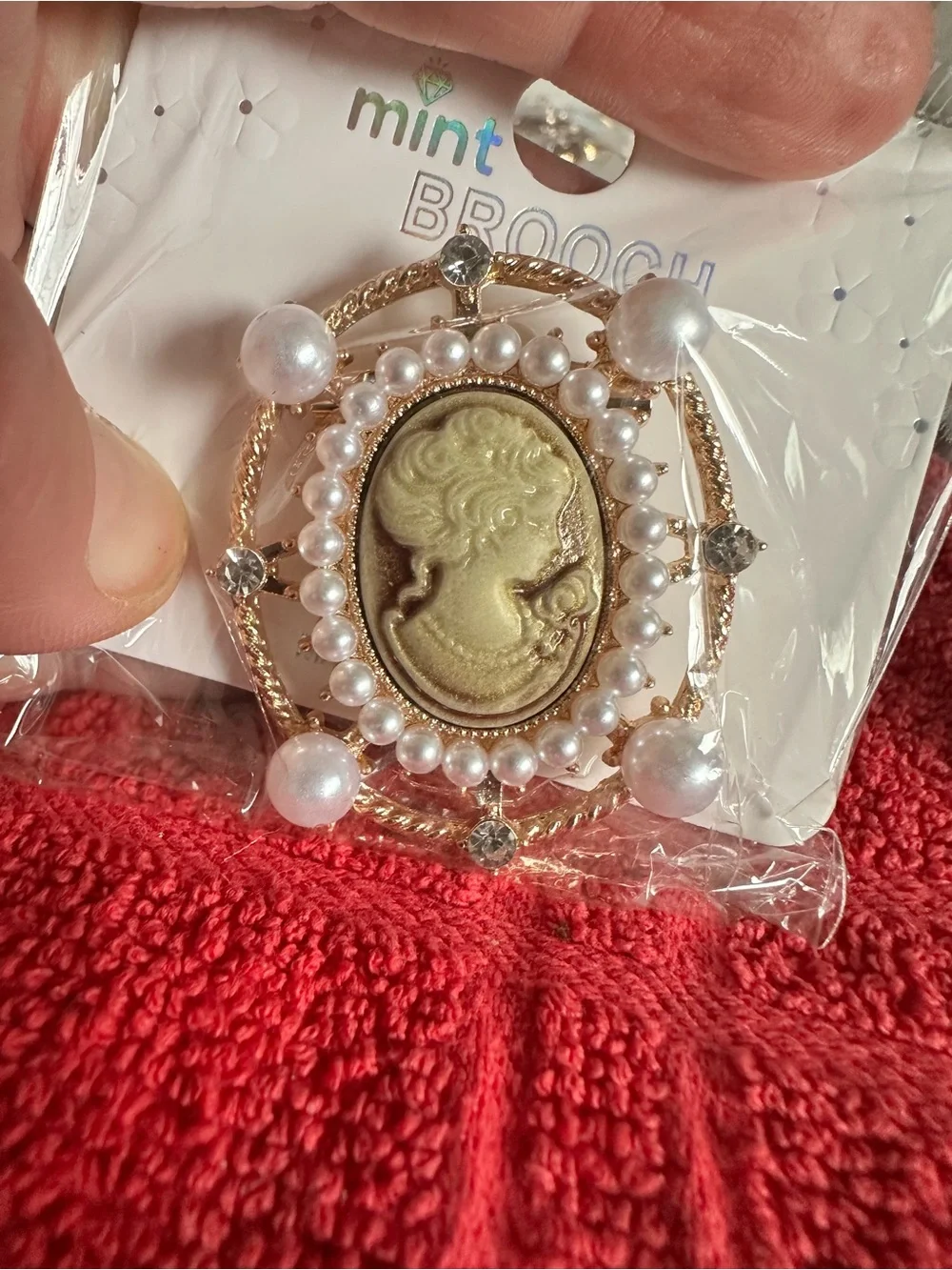 Mint Gold-Tone Cameo Pearl Frame Brooch in Cream and White